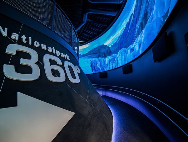 Im Nationalparkmuseum erfahren Sie allerlei Wissenswertes über den Adlerflug, Lawinen und vieles mehr.